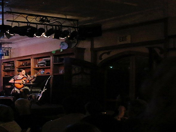 image two columns media